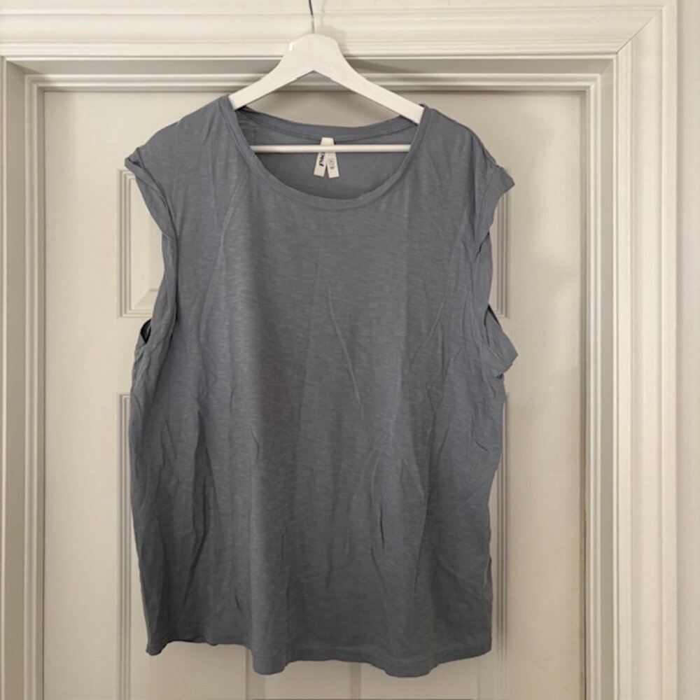 Pact organic featherweight slub muscle tee